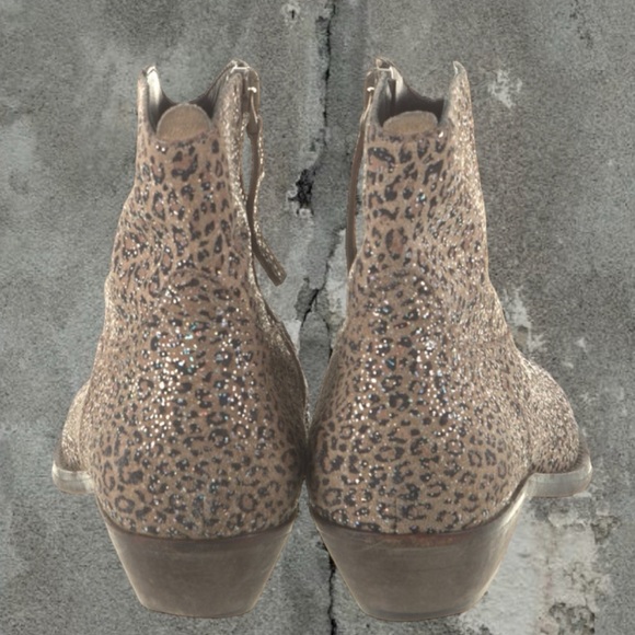 AS IS- authentic golden goose leather ankle boots animal print semi pointed toes - Picture 3 of 4